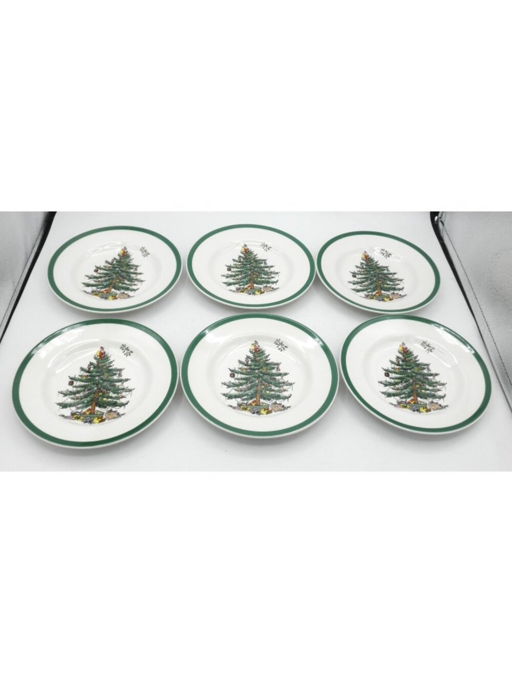 Christmas Tree by Spode 6-1/2 Inch Bread Plates Set of 6 Pattern: SP CHT England